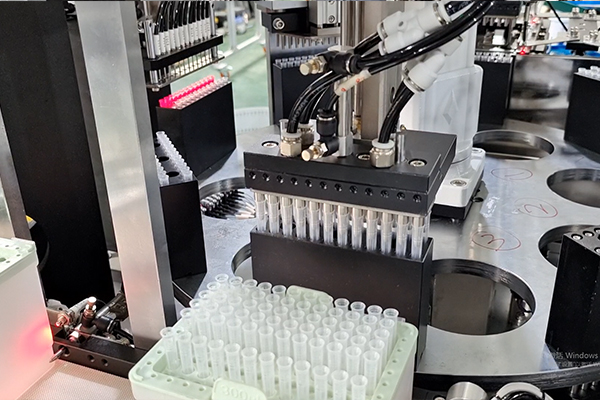 移液吸头自动塞芯装盒机：：：高效精准的智能装配解决方案